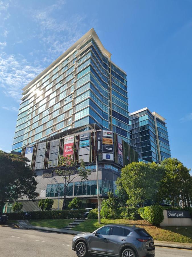 Apartment 4 Guest Ss15 Courtyard First Subang Lrt Ss15 Medical Center Subang Parade Nu Empire Subang Inti College Taylors College